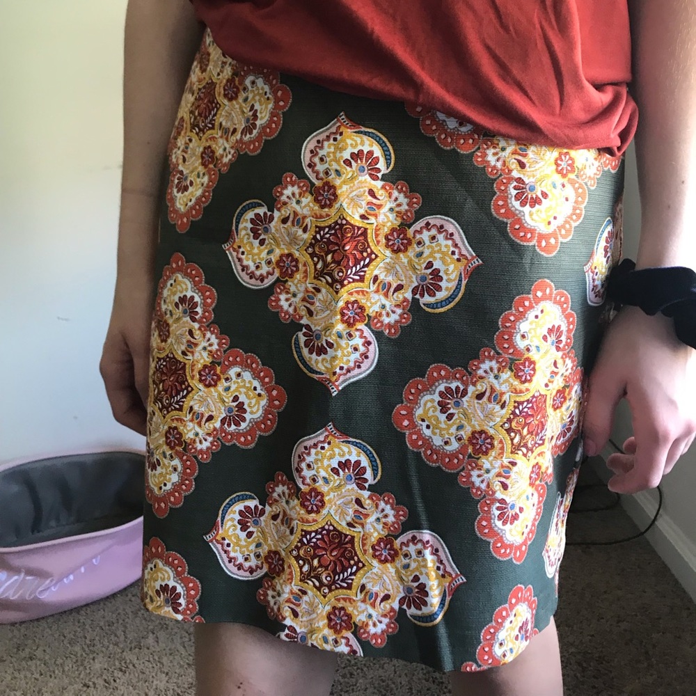 3/$15. Loft skirt size 2